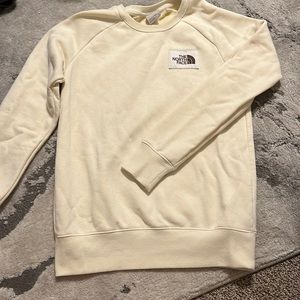 North face Women’s crewneck size xs
